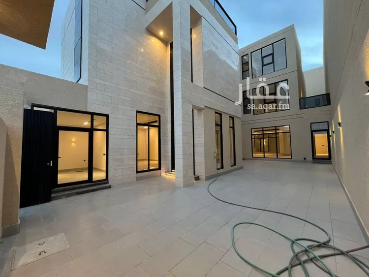 فيلا للبيع في شارع عبدالقادر بن عبدالوارث, حي المهدية, مدينة الرياض, منطقة الرياض صورة 5