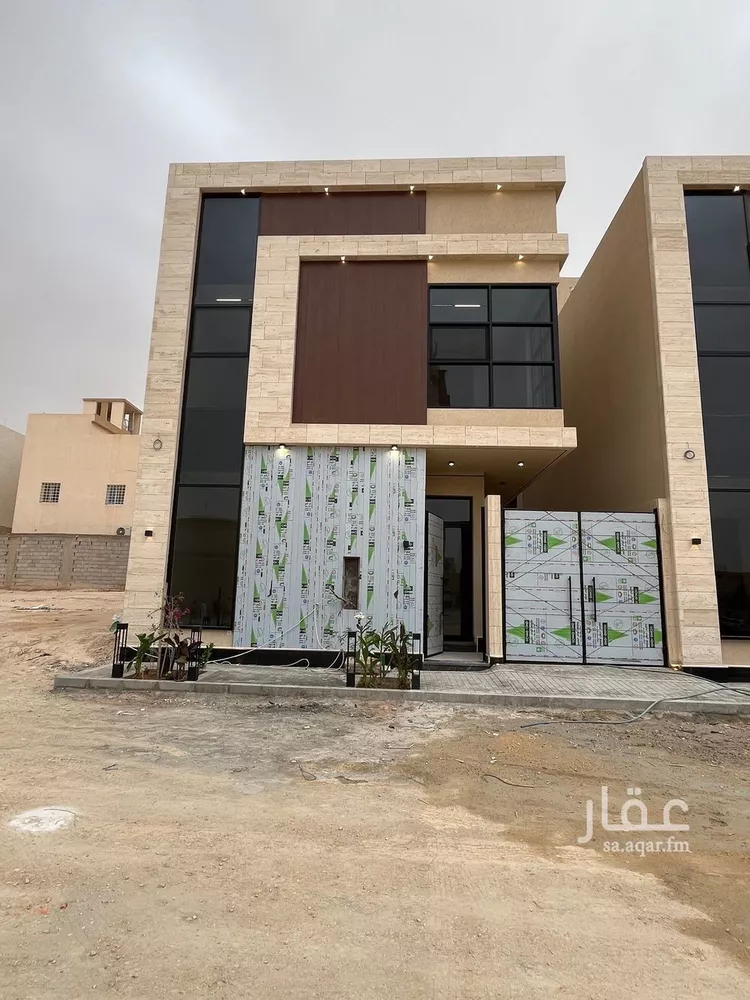 فيلا للبيع في شارع أحمد الكازروني, حي المهدية, مدينة الرياض, منطقة الرياض صورة 2