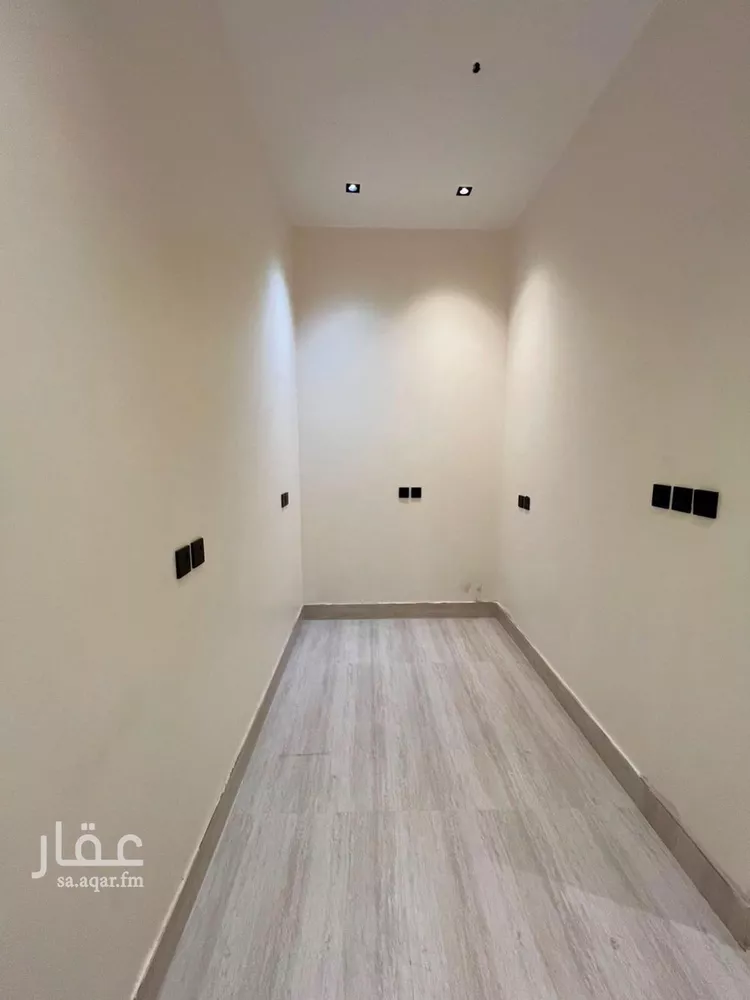 فيلا للبيع في شارع عبدالله النحوي, حي المهدية, مدينة الرياض, منطقة الرياض 17