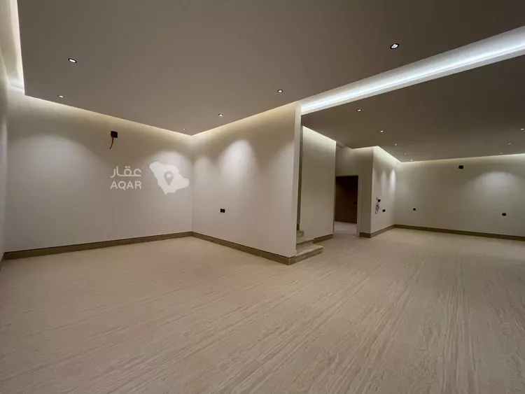 Villa for Sale in Riyadh Al Mahdiyah 12