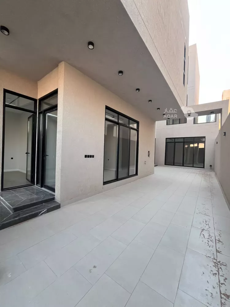 Villa for Sale in Riyadh Al Mahdiyah صورة 3