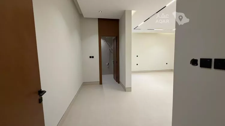 Villa for Sale in Riyadh Al Mahdiyah 14