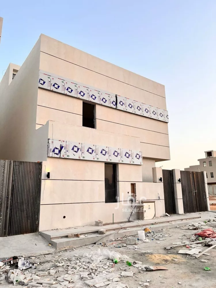 فيلا للبيع في شارع أبي الحسن الأسفرائيني, حي المهدية, مدينة الرياض, منطقة الرياض صورة 3