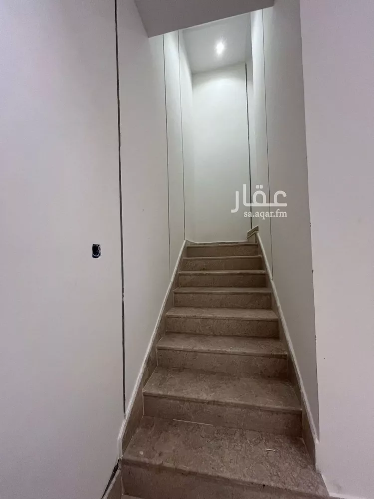 فيلا للبيع في شارع وادي الحسنا, حي المهدية, مدينة الرياض, منطقة الرياض صورة 4