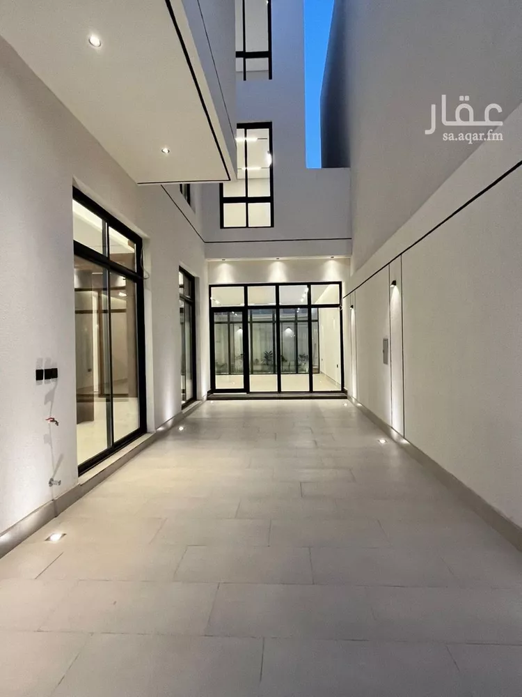 فيلا للبيع في شارع عبدالقادر بن عبدالوارث, حي المهدية, مدينة الرياض, منطقة الرياض صورة 4