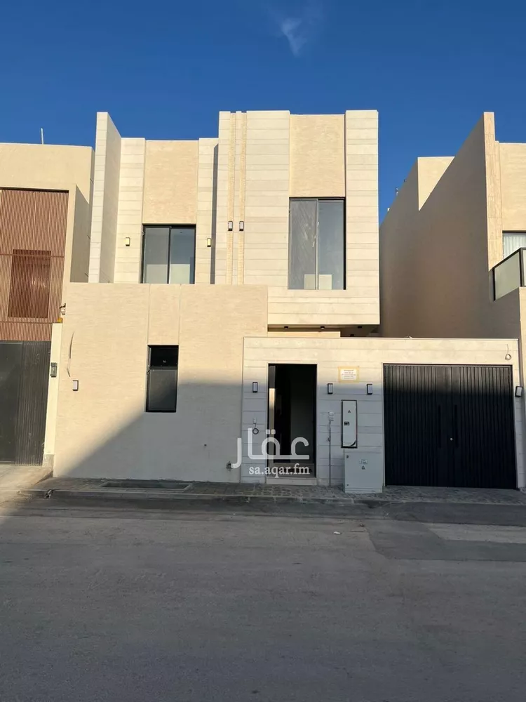 فيلا للبيع في شارع أحمد بن الحسن الأنصاري, حي المهدية, مدينة الرياض, منطقة الرياض صورة 4