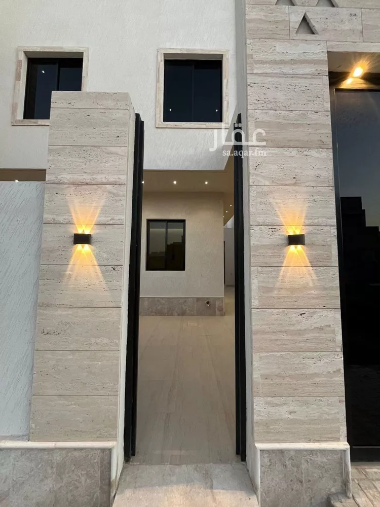 فيلا للبيع في شارع سعيد بن نافع, حي المهدية, مدينة الرياض, منطقة الرياض صورة 3