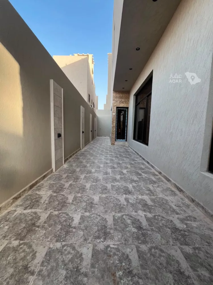 Villa for Sale in Riyadh Al Mahdiyah 5