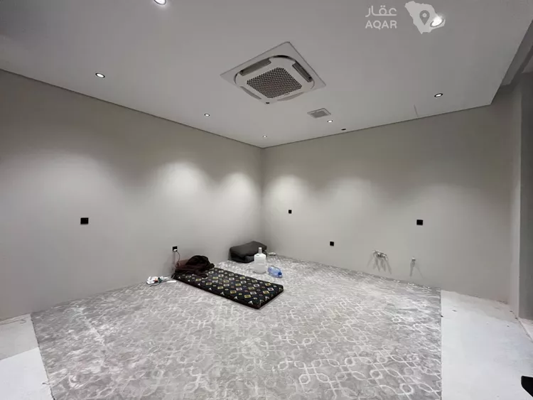 Villa for Sale in Riyadh Al Mahdiyah 13