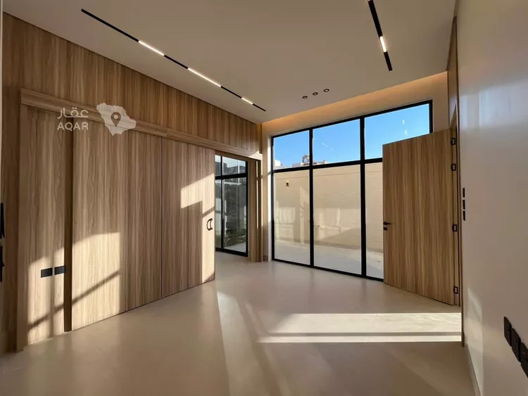 Villa for Sale in Riyadh Al Mahdiyah 12