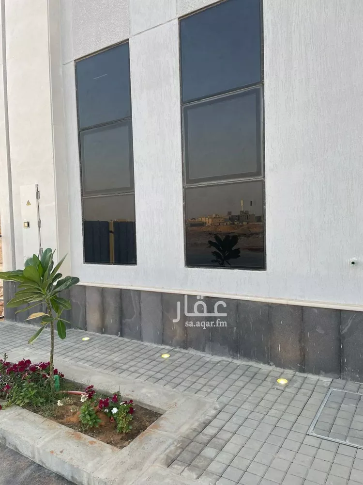 فيلا للبيع في شارع إبراهيم بن علي بن علوي, حي المهدية, مدينة الرياض, منطقة الرياض صورة 3