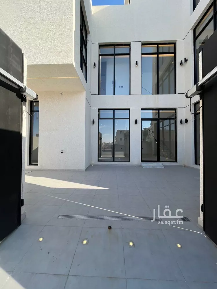 فيلا للبيع في شارع سلمان بن أبي القاسم, حي المهدية, مدينة الرياض, منطقة الرياض صورة 5