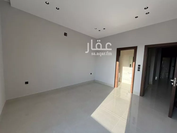 فيلا للبيع في شارع أحمد بن الحسن الأنصاري, حي المهدية, مدينة الرياض, منطقة الرياض 24