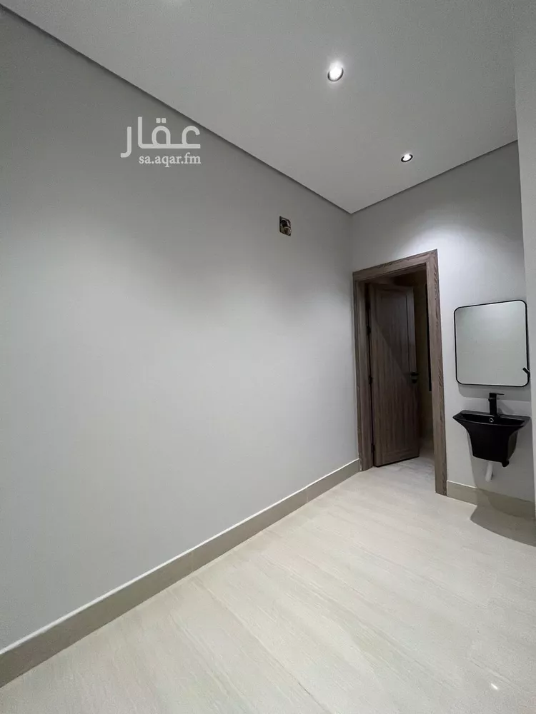 Villa for Sale in Riyadh Al Mahdiyah 28