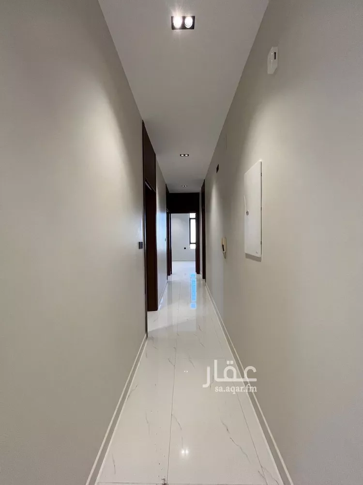 عمارة للبيع في شارع أبي عروة, حي المهدية, مدينة الرياض, منطقة الرياض 12