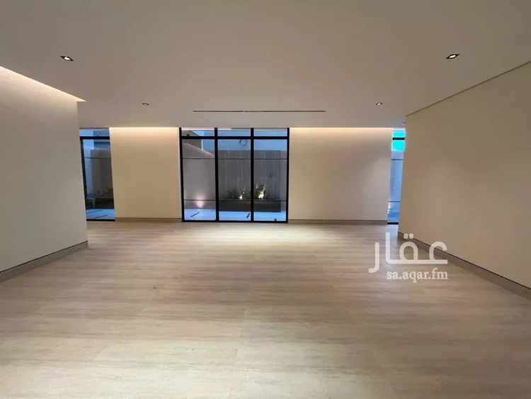 فيلا للبيع في شارع عبدالله النحوي, حي المهدية, مدينة الرياض, منطقة الرياض 12