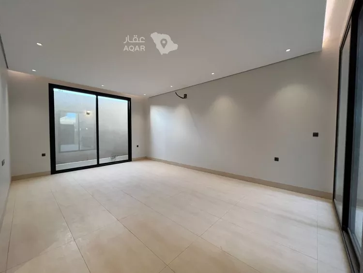 فيلا للبيع في شارع خلف الأحمر, حي المهدية, مدينة الرياض, منطقة الرياض 11