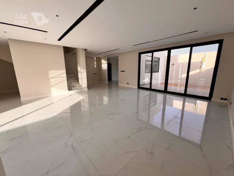 فيلا للبيع في شارع أبي الحسن الأسفرائيني, حي المهدية, مدينة الرياض, منطقة الرياض 11