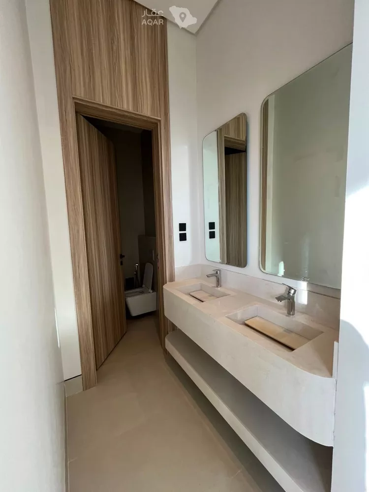 Villa for Sale in Riyadh Al Mahdiyah 11