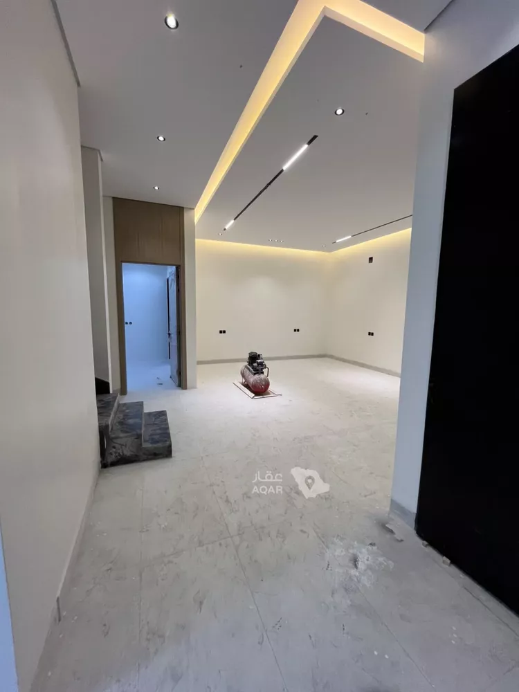 Villa for Sale in Riyadh Al Mahdiyah 6