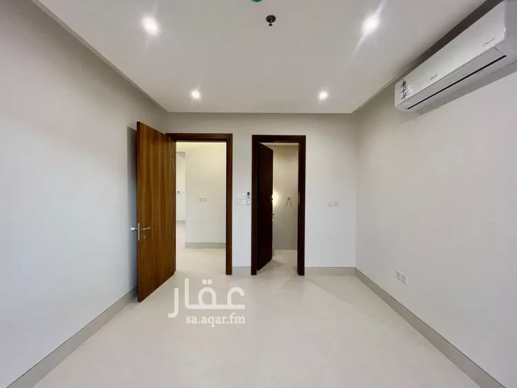 عمارة للبيع في شارع أبي عروة, حي المهدية, مدينة الرياض, منطقة الرياض 19