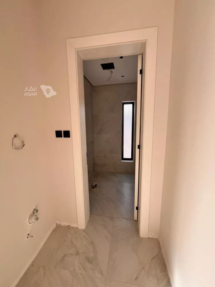 فيلا للبيع في شارع أبي الحسن الأسفرائيني, حي المهدية, مدينة الرياض, منطقة الرياض 19