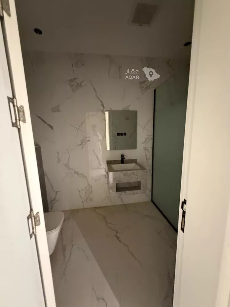 Villa for Sale in Riyadh Al Mahdiyah 15