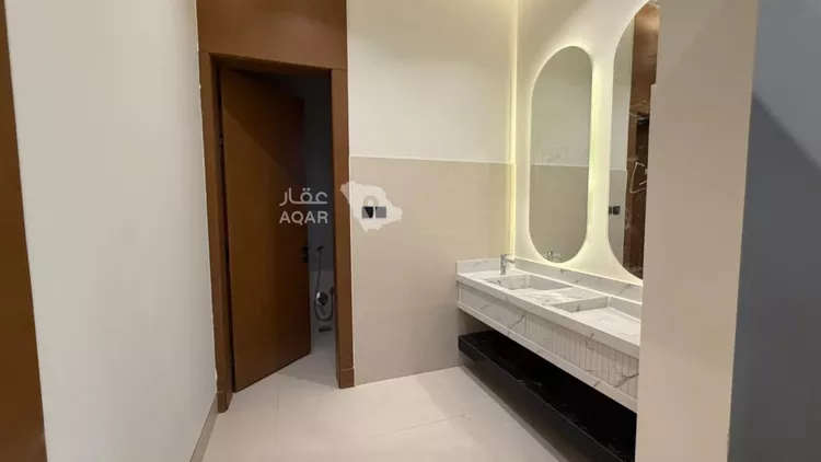 Villa for Sale in Riyadh Al Mahdiyah 11