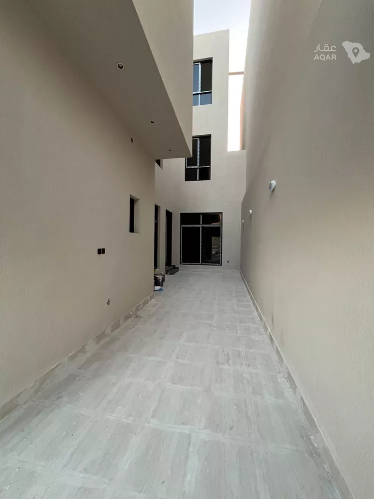 Villa for Sale in Riyadh Al Mahdiyah صورة 4