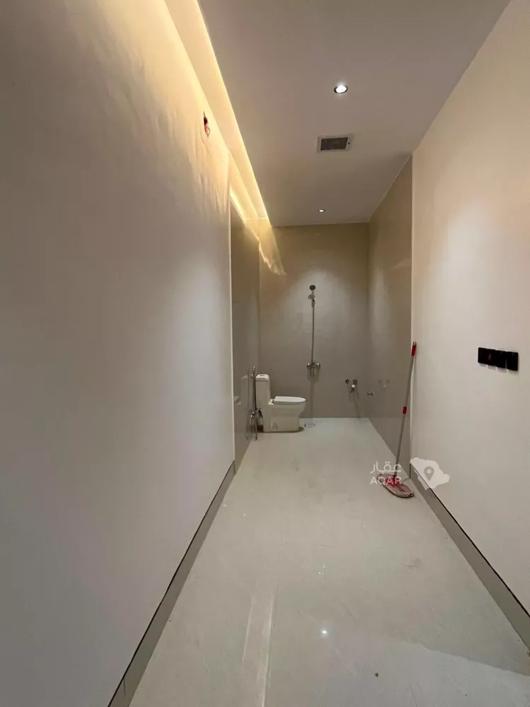 Villa for Sale in Riyadh Al Mahdiyah 21