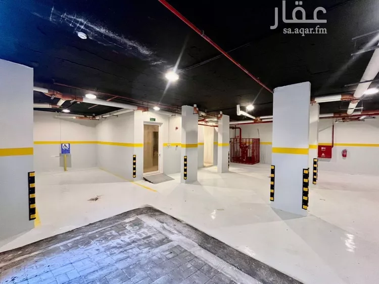 عمارة للبيع في شارع أبي عروة, حي المهدية, مدينة الرياض, منطقة الرياض 8