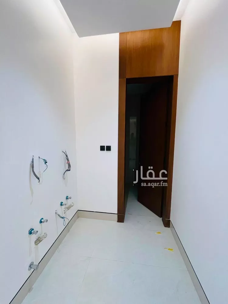 فيلا للبيع في شارع علي بن فارس, حي المهدية, مدينة الرياض, منطقة الرياض 16