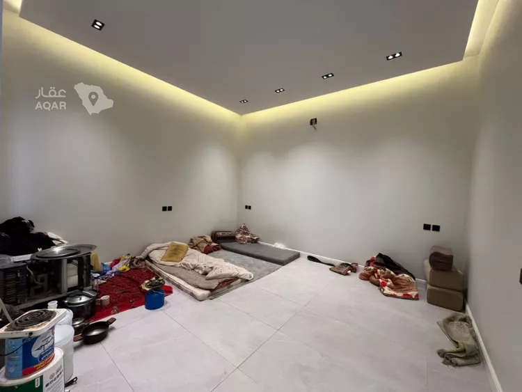 Villa for Sale in Riyadh Al Mahdiyah 15
