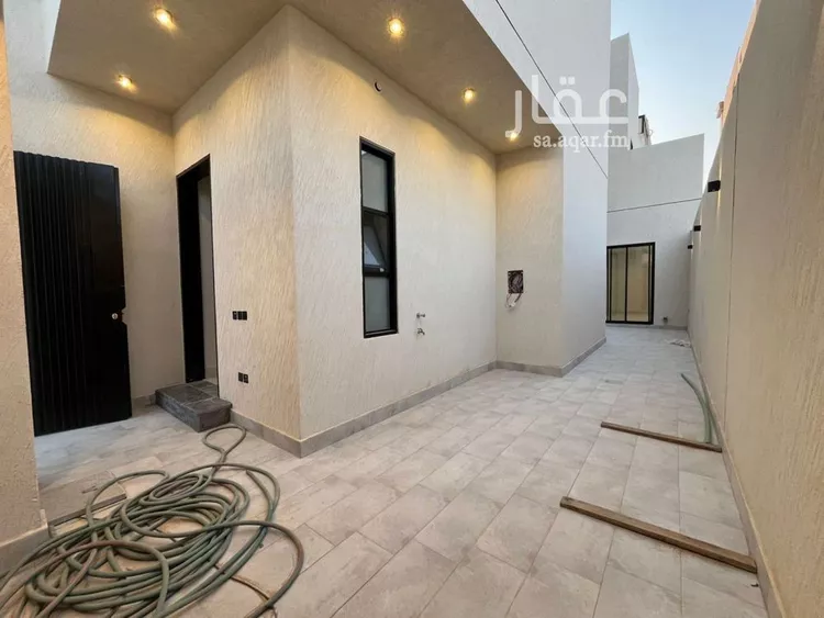 فيلا للبيع في شارع أبي الشيخ الأصبهاني, حي المهدية, مدينة الرياض, منطقة الرياض صورة 4