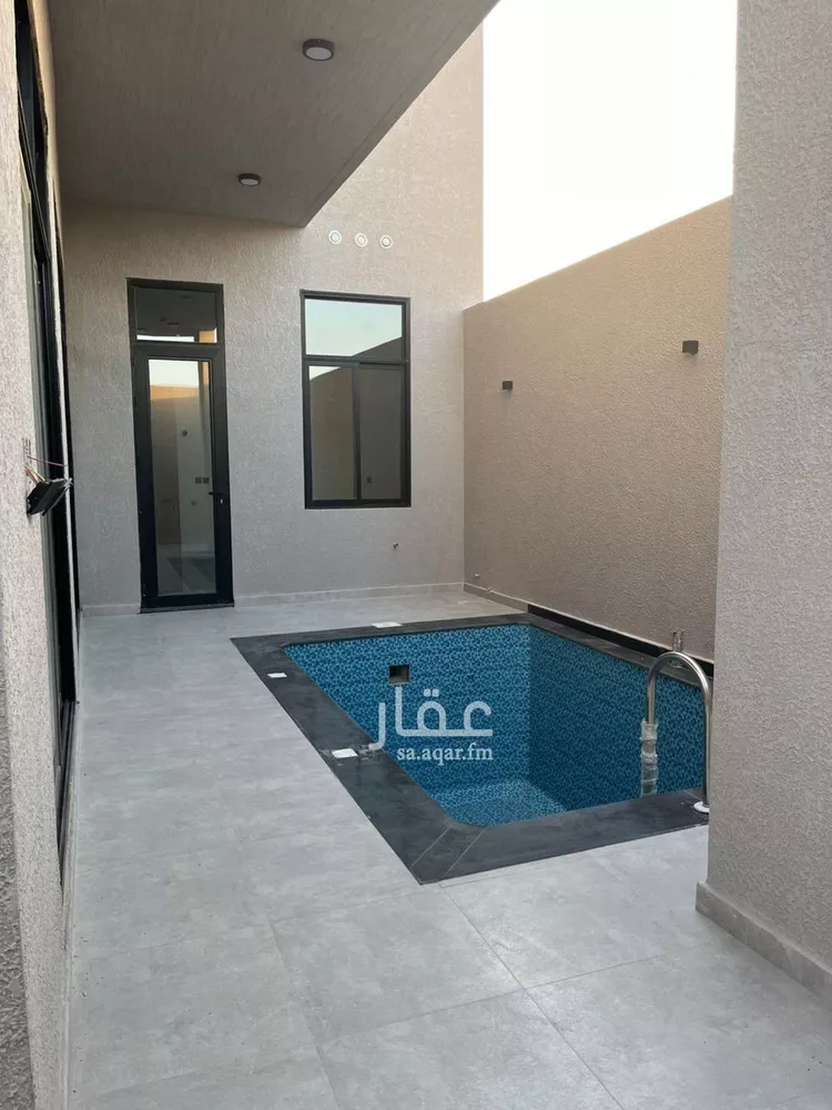 فيلا للبيع في شارع سبط العلاء, حي المهدية, مدينة الرياض, منطقة الرياض صورة 5