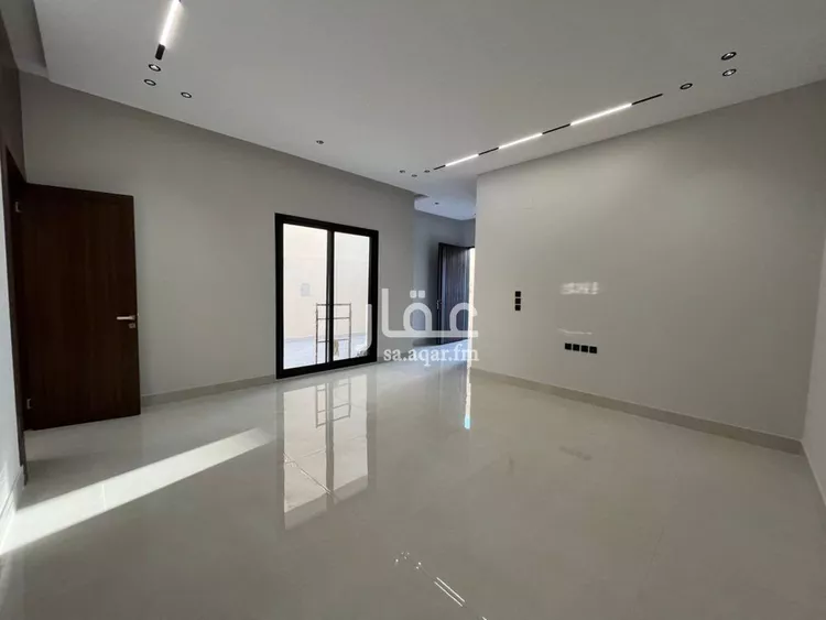 فيلا للبيع في شارع أحمد بن الحسن الأنصاري, حي المهدية, مدينة الرياض, منطقة الرياض 15