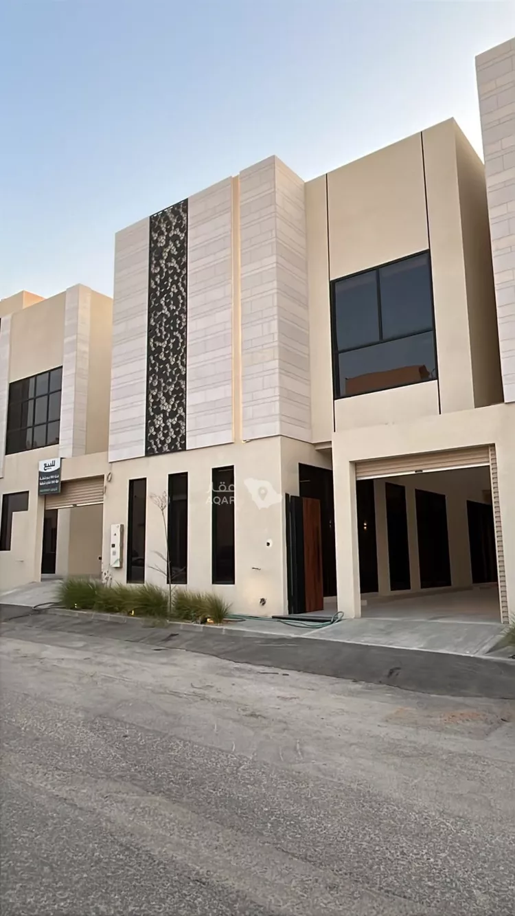 Villa for Sale in Riyadh Al Mahdiyah 3