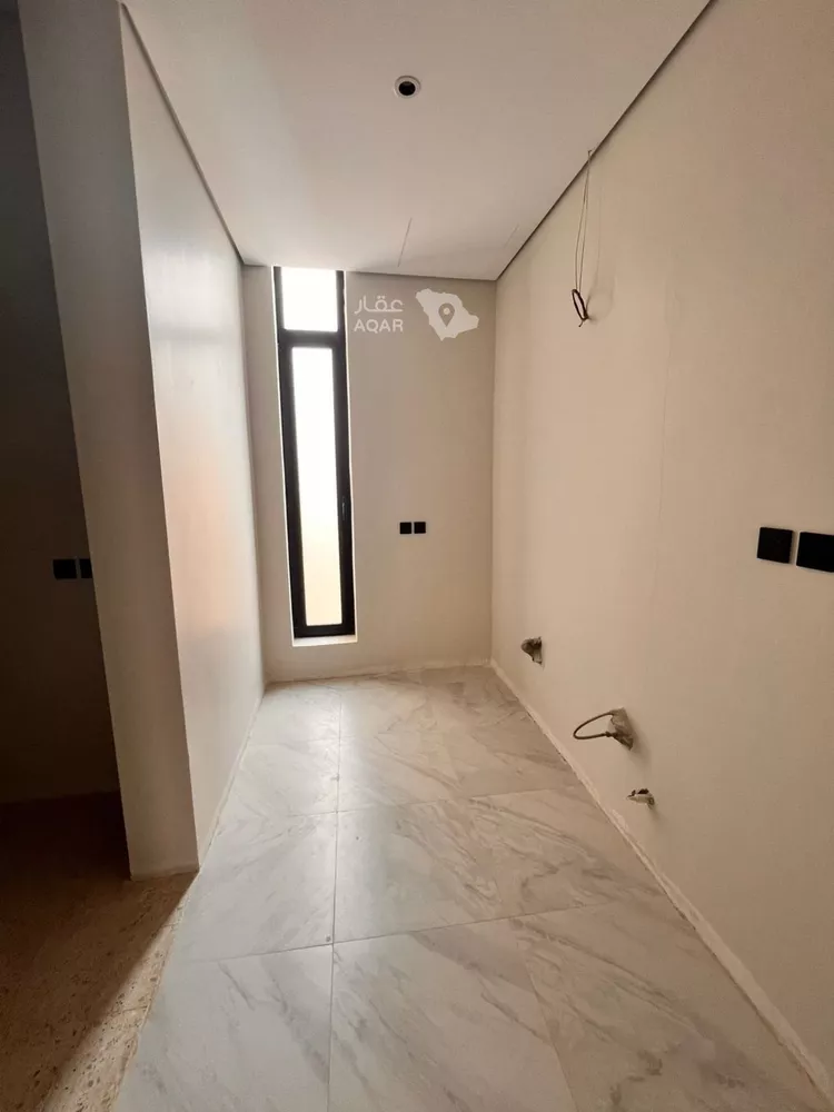 فيلا للبيع في شارع أبي الحسن الأسفرائيني, حي المهدية, مدينة الرياض, منطقة الرياض 18