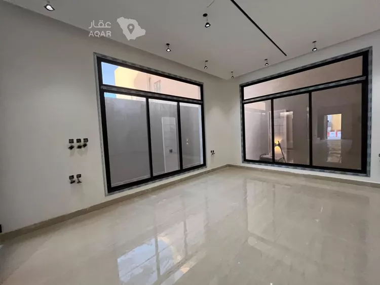 Villa for Sale in Riyadh Al Mahdiyah 11
