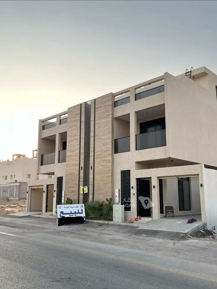 Villa for Sale in Riyadh Al Mahdiyah صورة 3