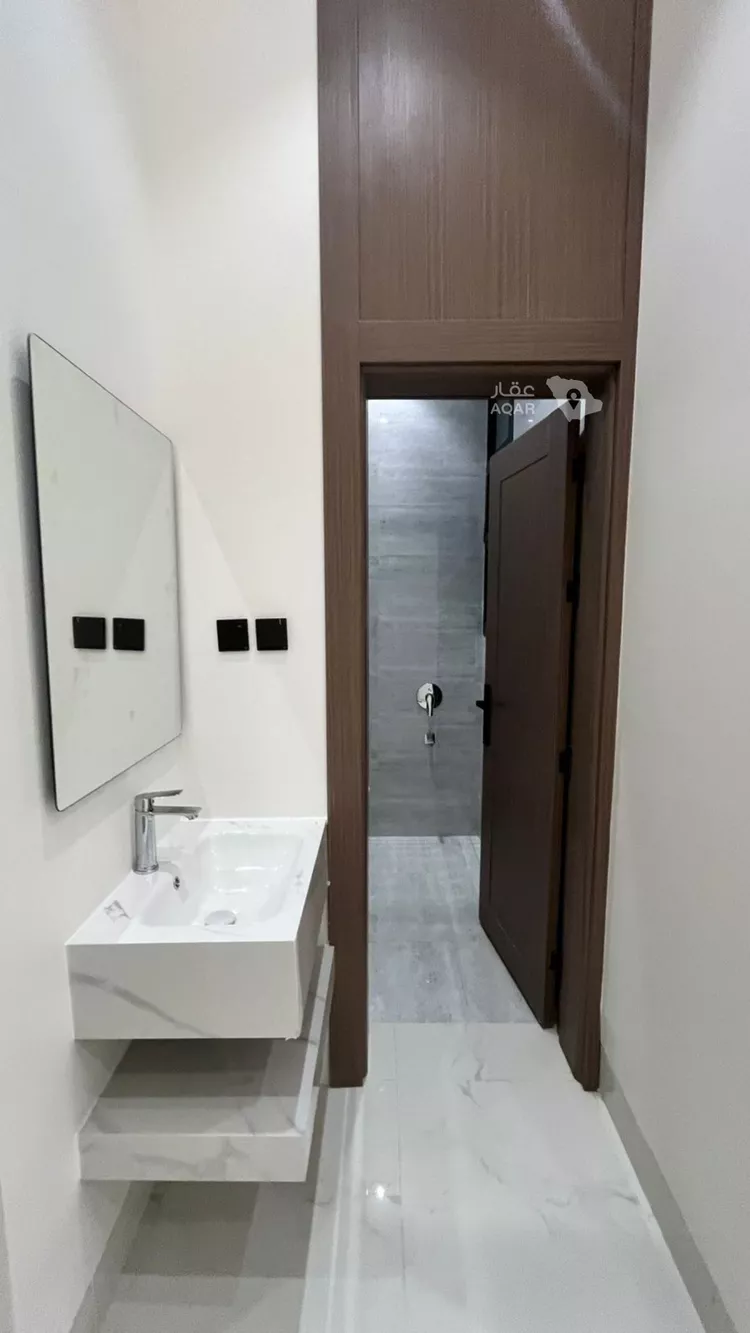 عمارة للبيع في شارع أبي عروة, حي المهدية, مدينة الرياض, منطقة الرياض 14