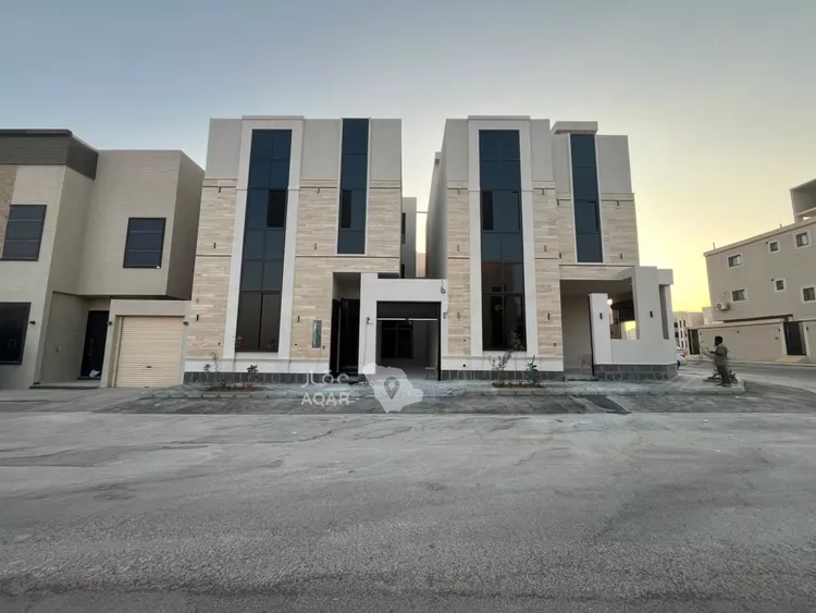 Villa for Sale in Riyadh Al Mahdiyah صورة 2