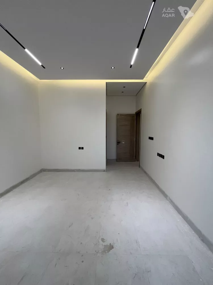 Villa for Sale in Riyadh Al Mahdiyah 17