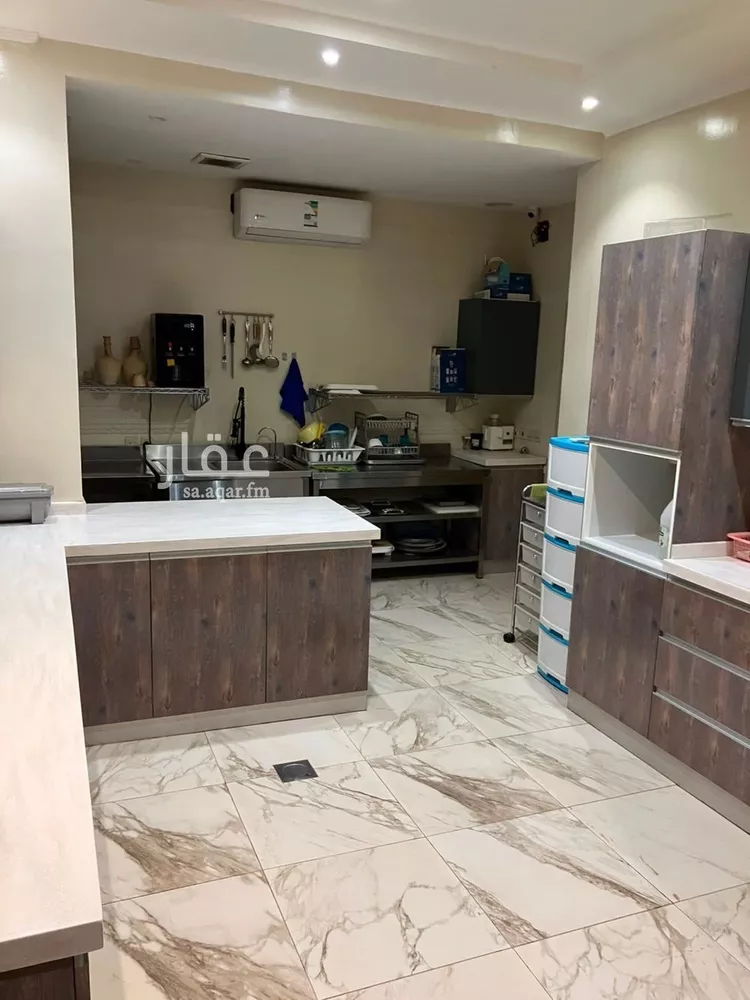 فيلا للإيجار في شارع رقم 300, حي الياسمين, مدينة الرياض, منطقة الرياض 8