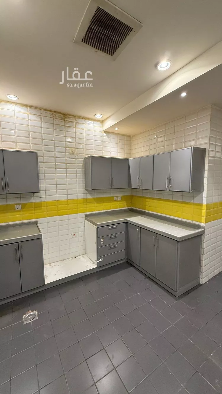 Floor for Rent in Riyadh An Narjis 16