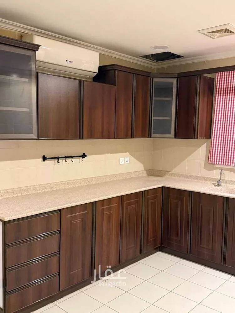 عمارة للإيجار في شارع بيرين, مدينة الظهران, المنطقة الشرقية صورة 2