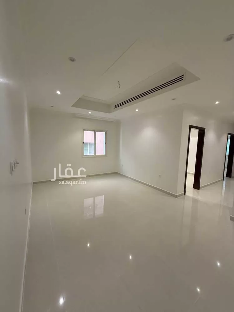 عمارة للإيجار في شارع بيرين, مدينة الظهران, المنطقة الشرقية 1 صورة