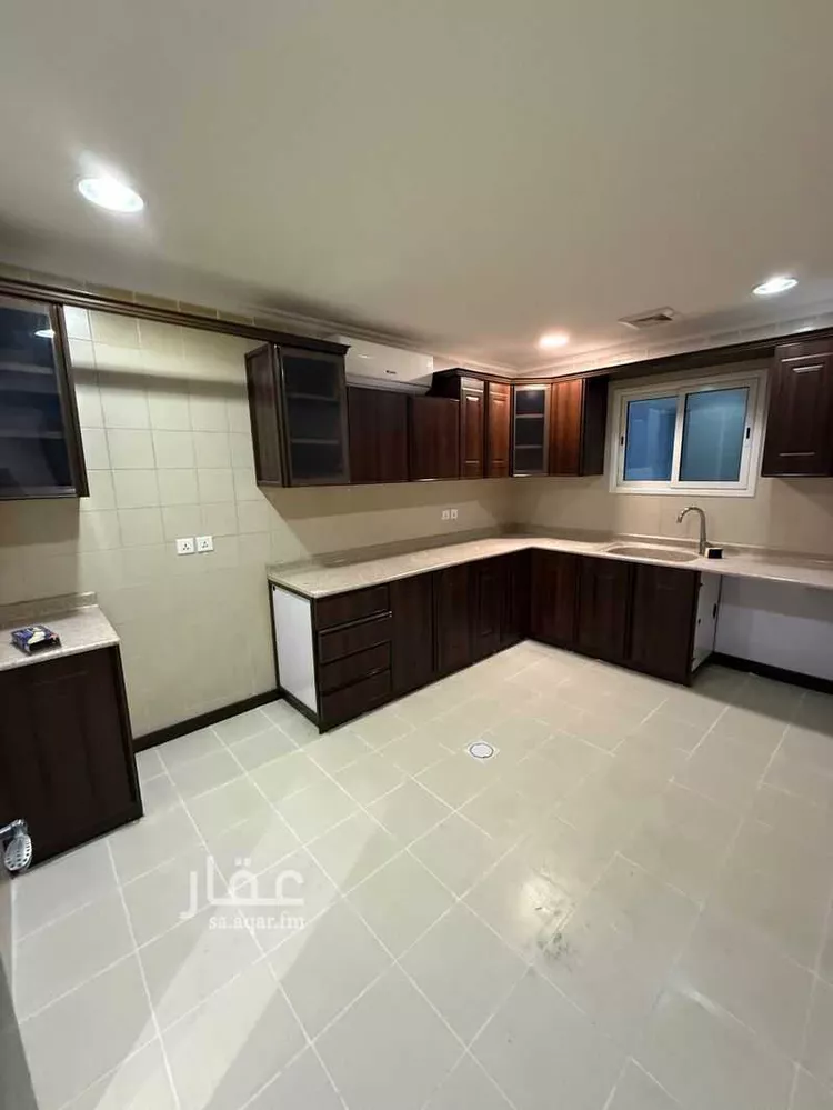 عمارة للإيجار في شارع بيرين, مدينة الظهران, المنطقة الشرقية صورة 3