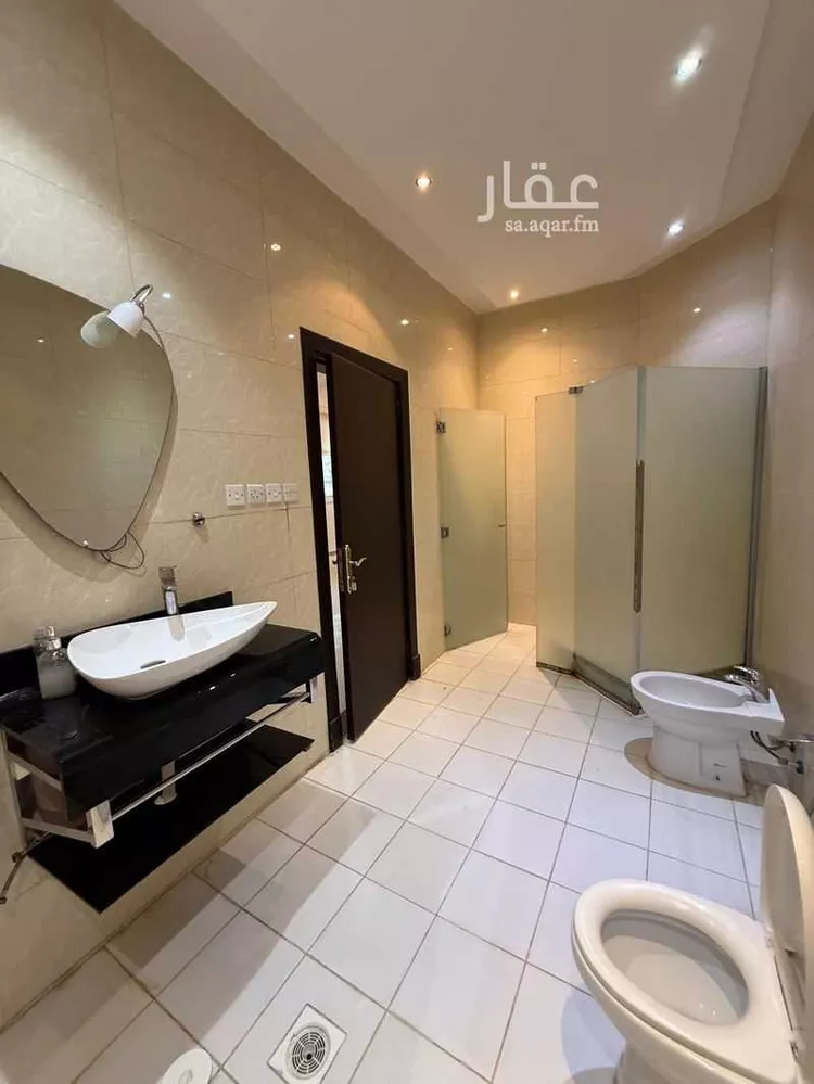 فيلا للإيجار في شارع فزارة, حي قرطبة, مدينة الرياض, منطقة الرياض صورة 4