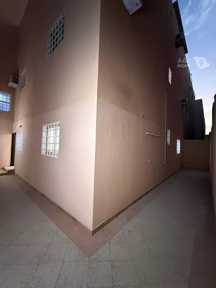 Floor for Rent in Riyadh Qurtubah 5
